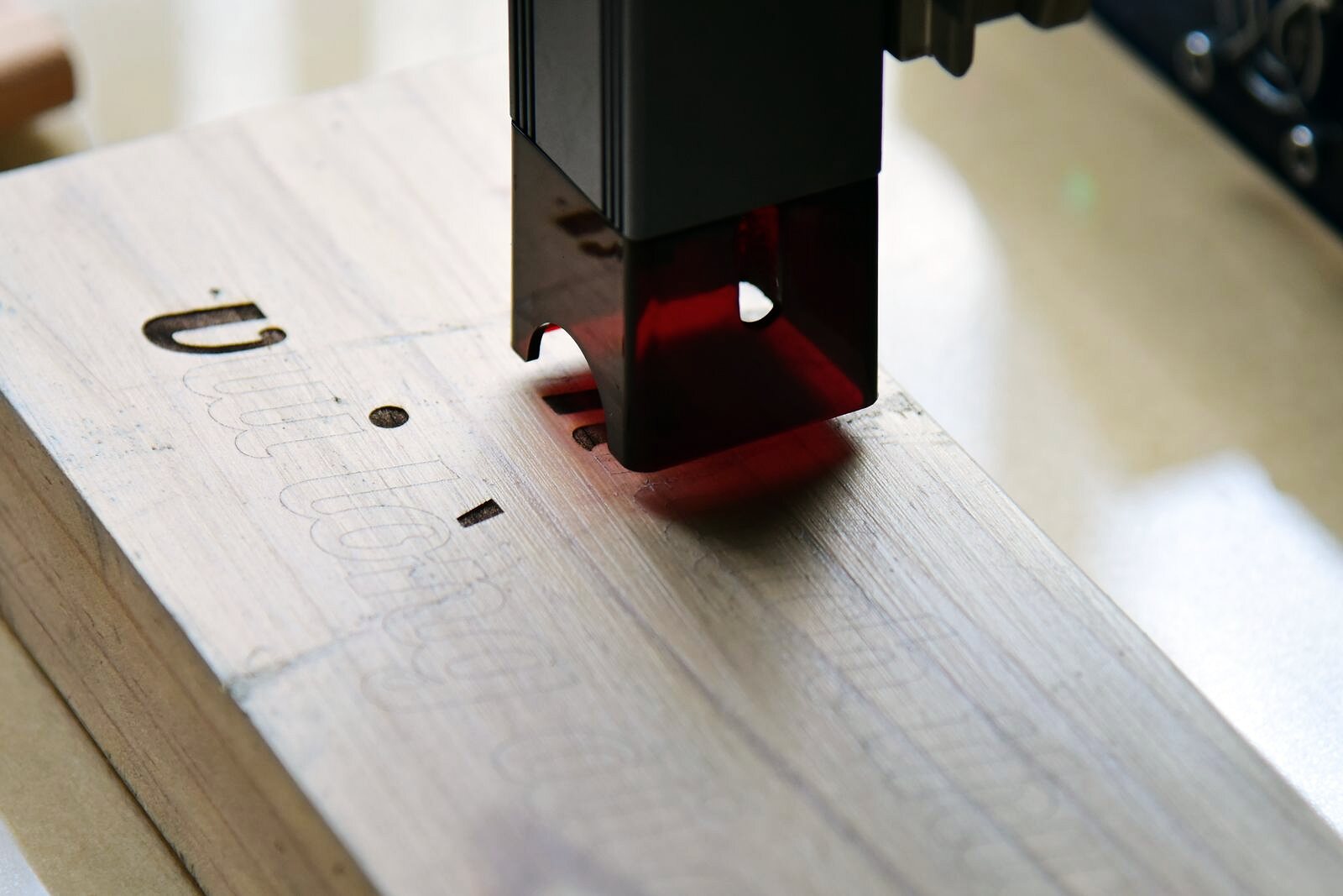 CO2 laser engraving on wood