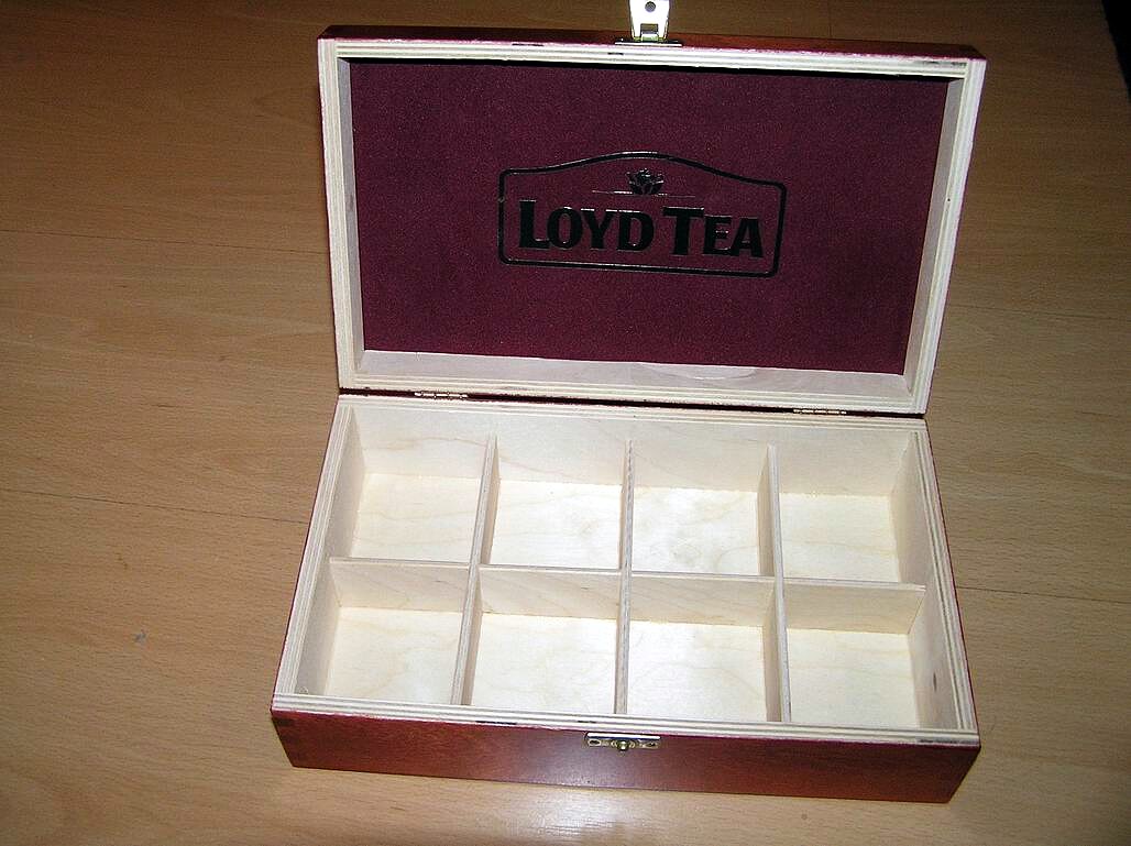 Wooden tea box